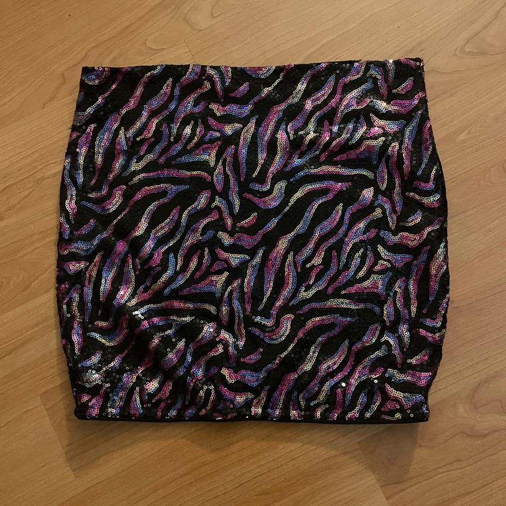 Multicolor Sequin Skirt. Size M